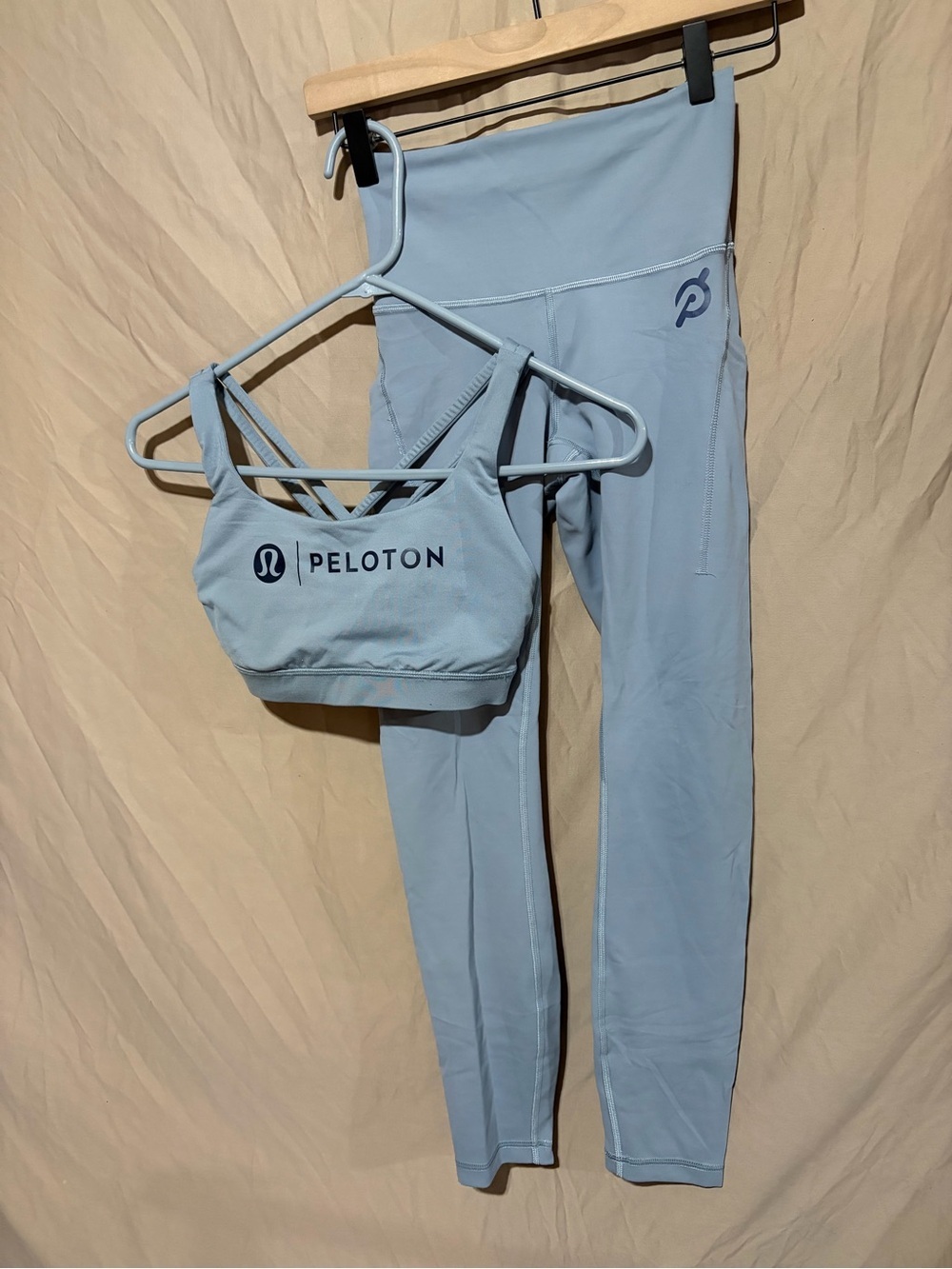 Lululemon/peloton workout set